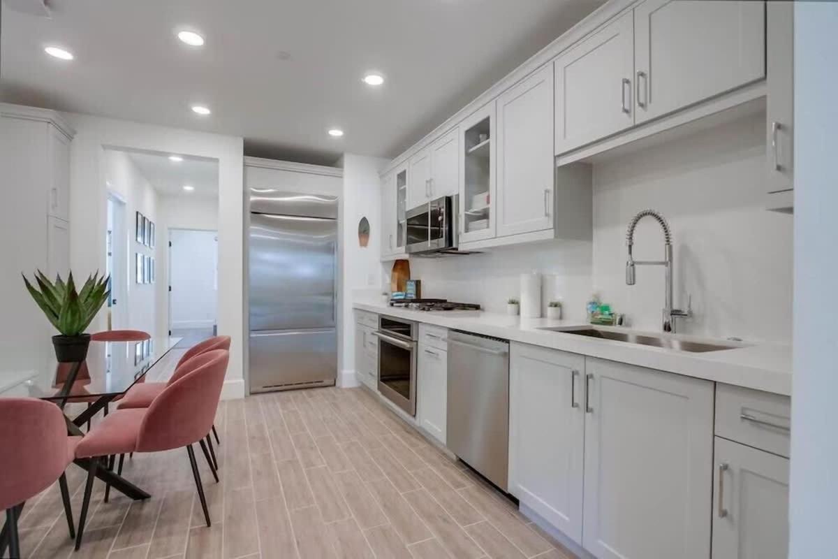 Newer Construction Beauty Steps To Mission And Bay *