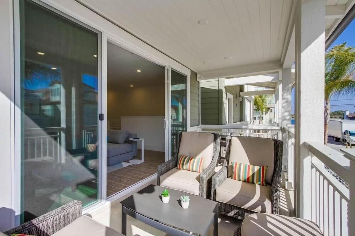 Newer Construction Beauty Steps To Mission And Bay San Diego