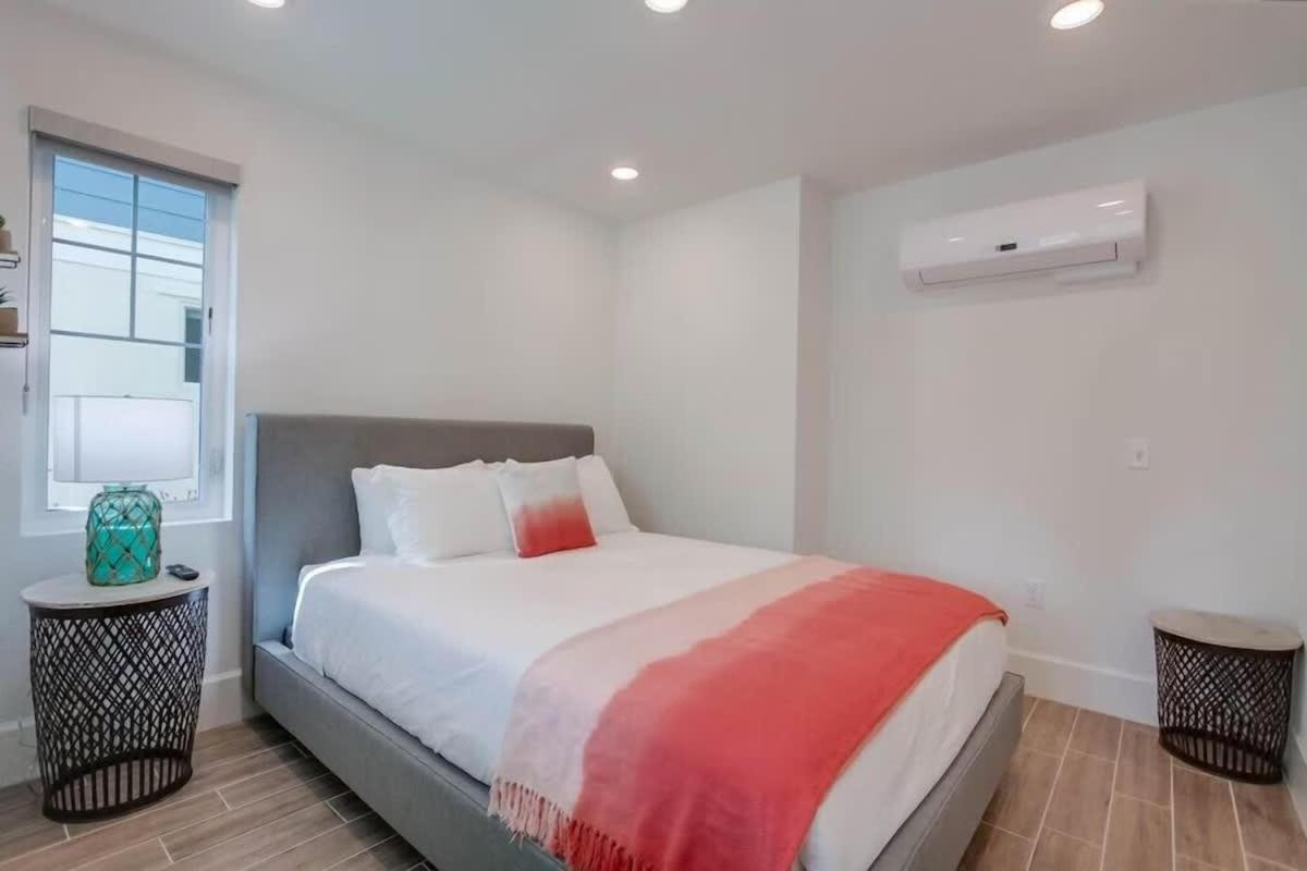 Holiday home Newer Construction Beauty Steps To Mission And Bay *